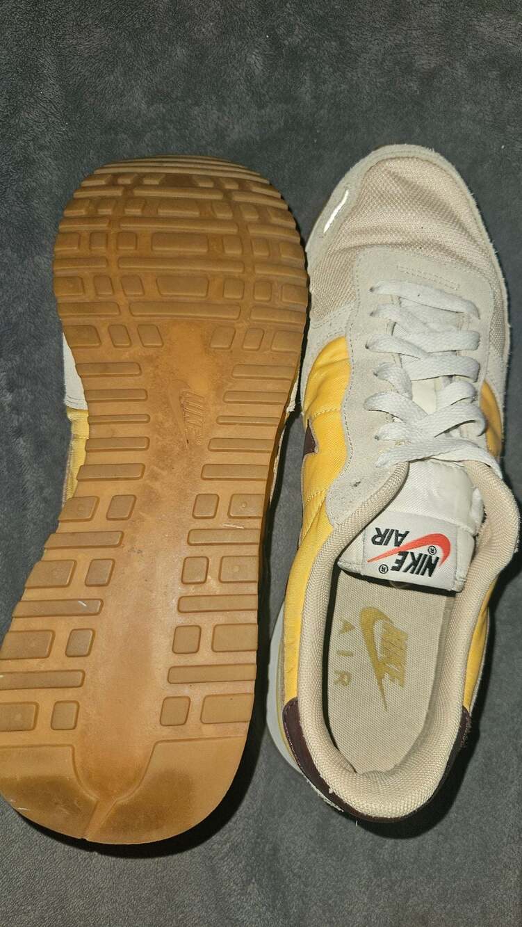 Nike Air Vortex Mineral Yellow Casual Sneakers View 6